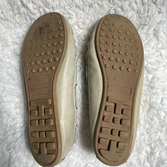 Dexflex comfort gray moccasins with bow accent size 11W - Picture 5 of 7